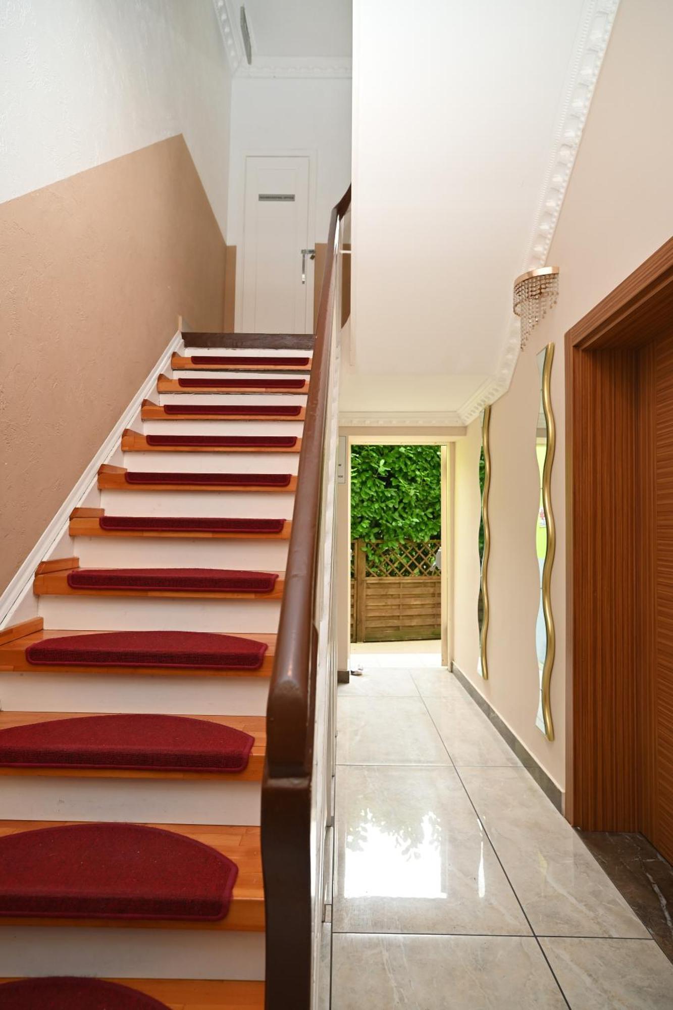 Kispet Deluxe Hotels&Suites Oberhausen  Luaran gambar