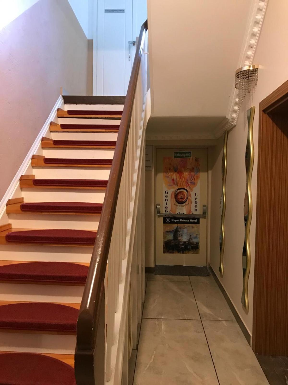 Kispet Deluxe Hotels&Suites Oberhausen  Luaran gambar