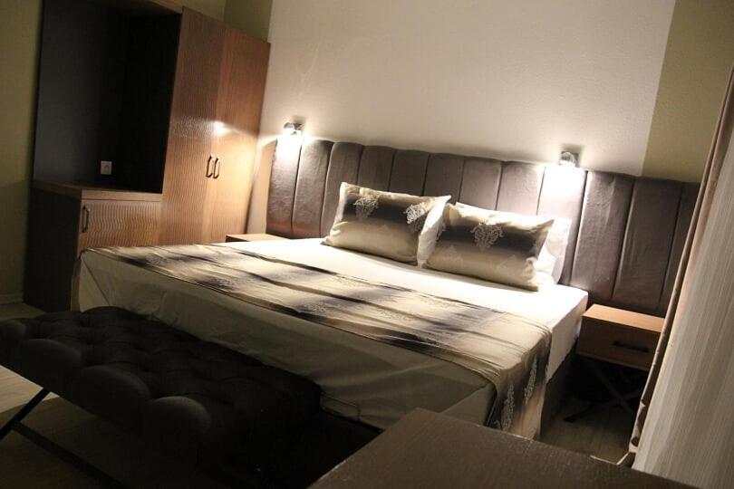 Kispet Deluxe Hotels&Suites Oberhausen  Luaran gambar